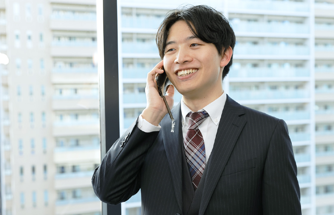 経営情報学部卒　営業職