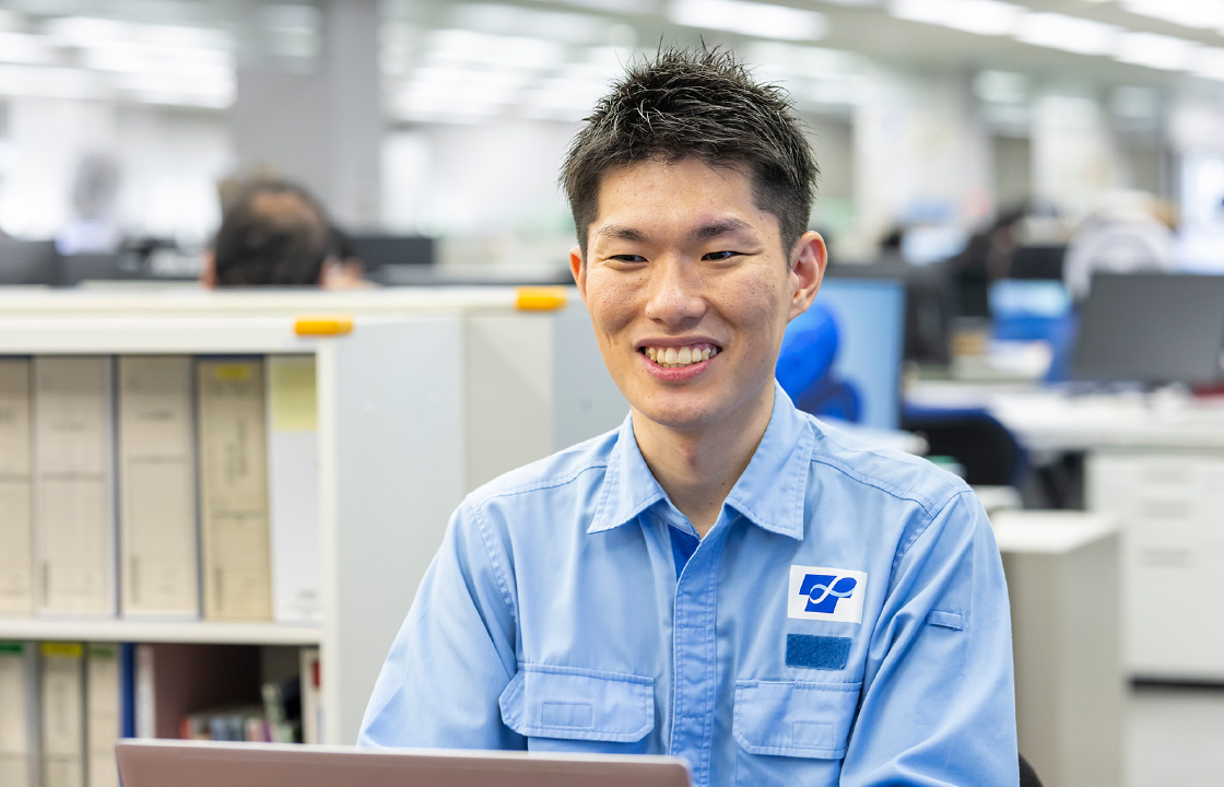 工学研究科　電気電子工学専攻卒　開発職