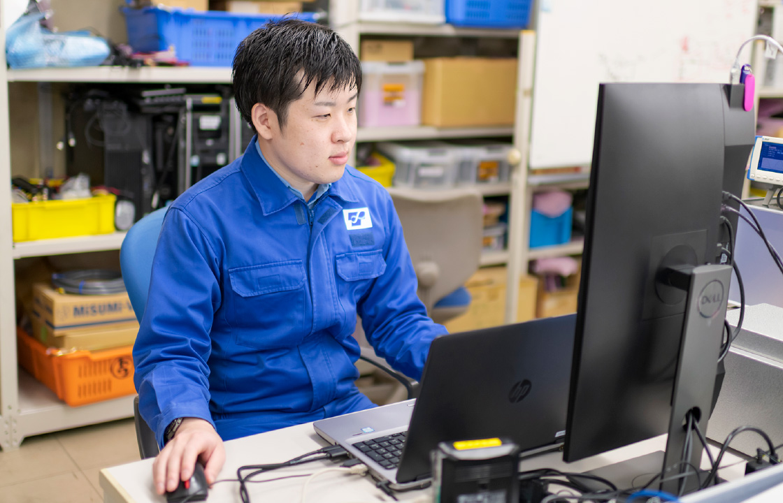 工学部　電気電子情報工学科卒　設計職