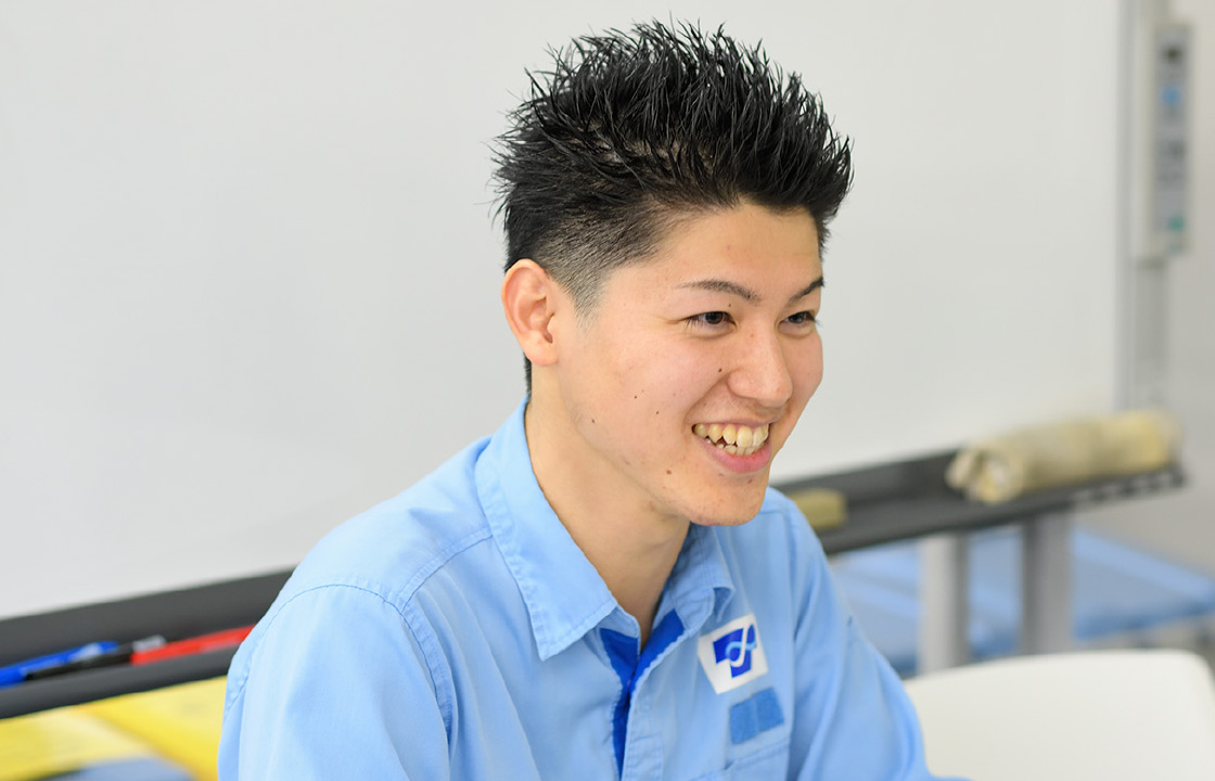 工学部　電気電子工学科卒　設計職